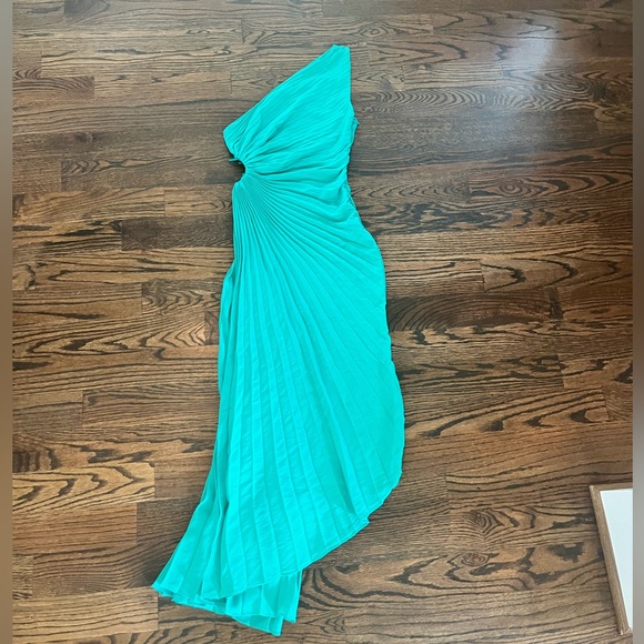 NWT ALC Delfina Asymmetric One Shoulder Cut Out Dress - Picture 4 of 4